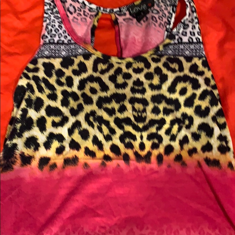 Love muscle shirt with leopard print